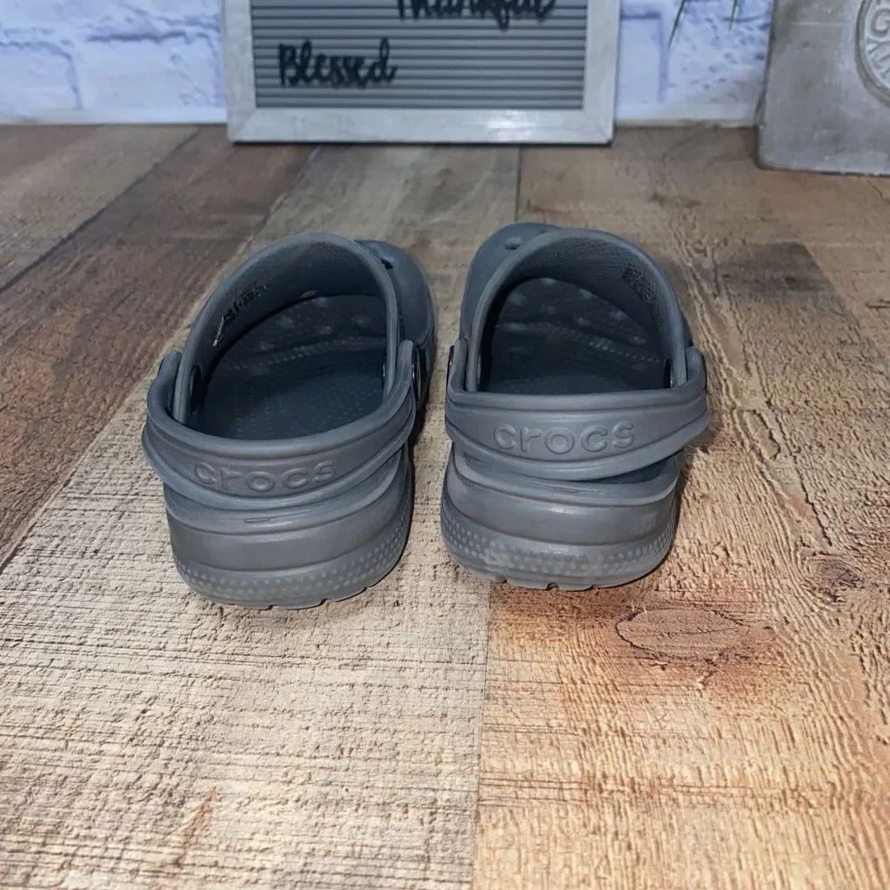 Gray crocs size C10 - Picture 5 of 8